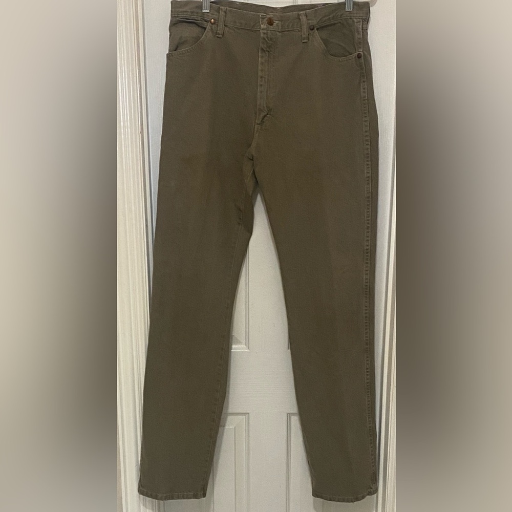 Men's Wrangler Straight Fit Brown Jeans;Excellent Condition!COOL😎